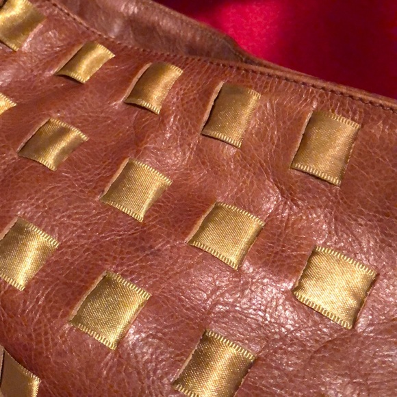 Handbag 👜 - Picture 2 of 6